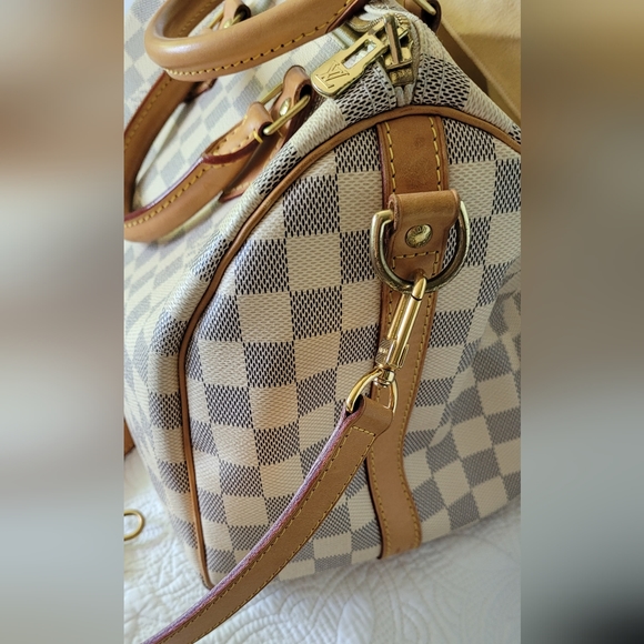 Authentic Speedy 30B - Picture 3 of 10